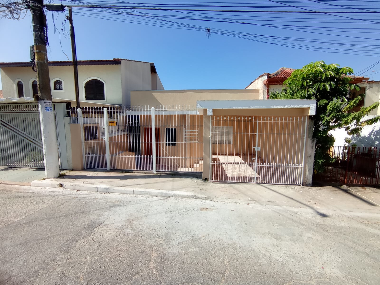 Fachada residencial — depois
