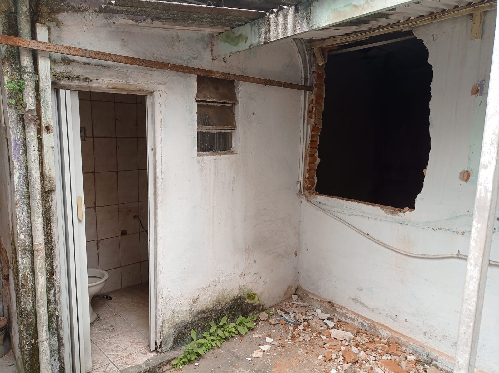 Área externa e pátio — depois